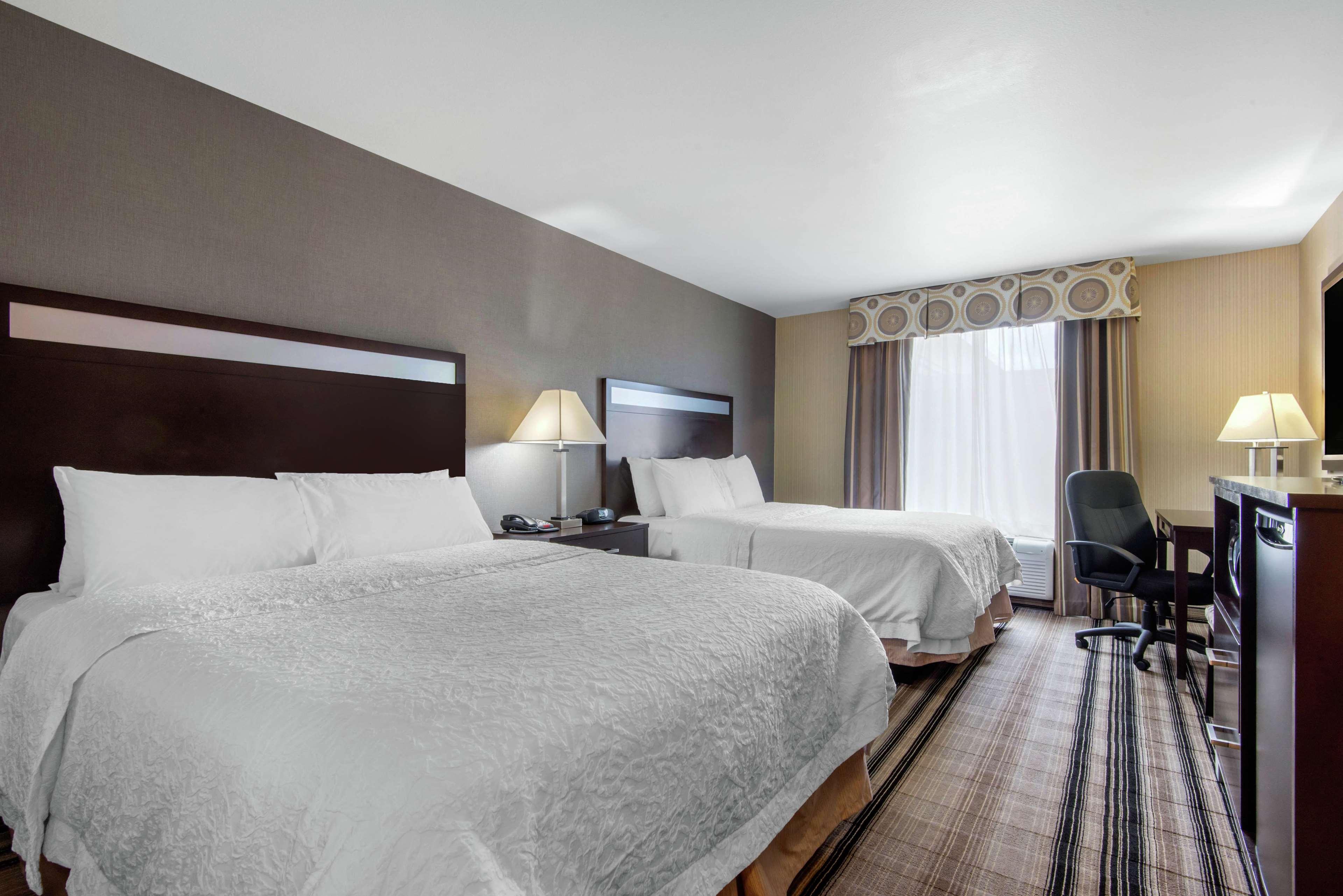 Hampton Inn Meadville Exterior photo