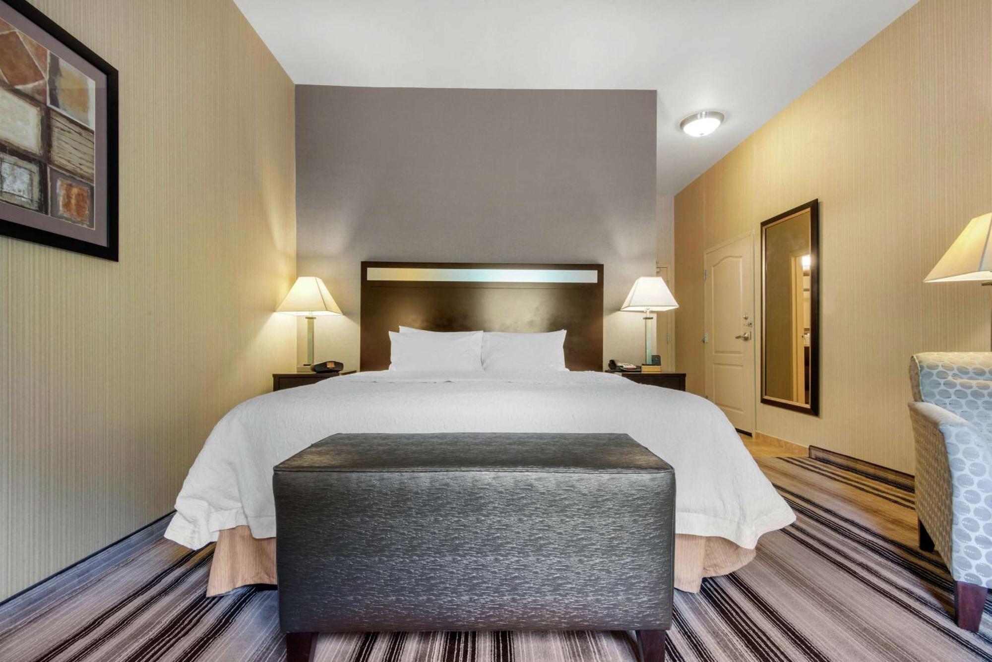Hampton Inn Meadville Exterior photo
