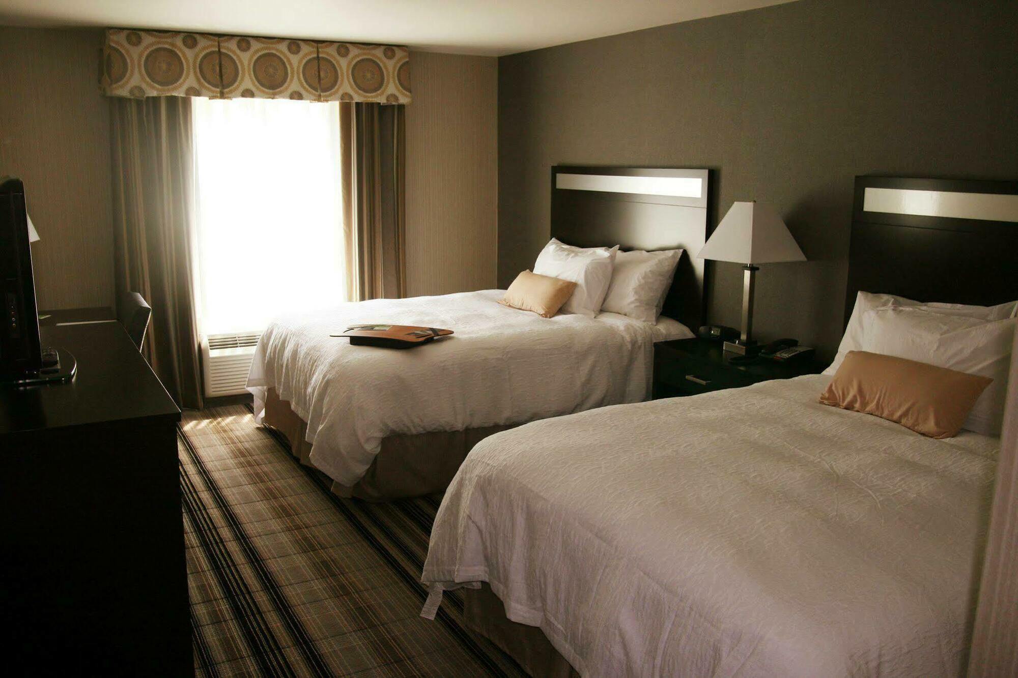 Hampton Inn Meadville Room photo