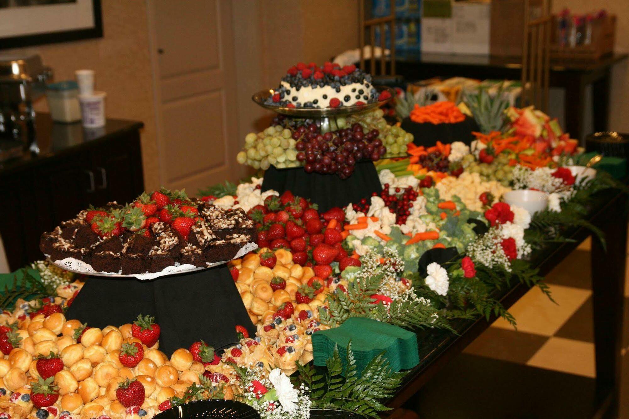 Hampton Inn Meadville Restaurant photo