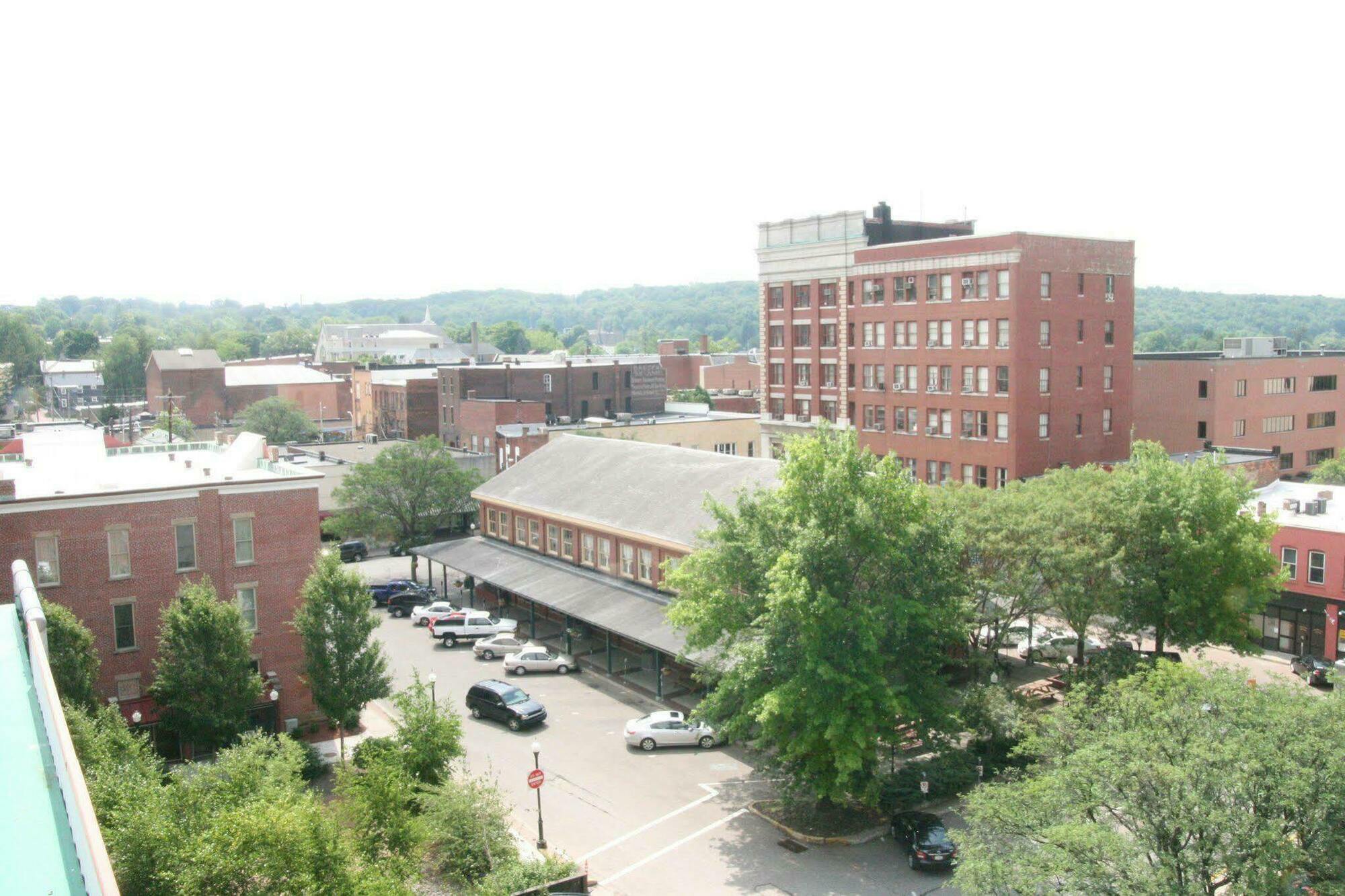 Hampton Inn Meadville Amenities photo